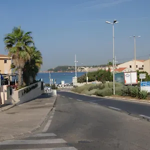 https://studio-150-m-de-la-mer.fr-provencehotel.com
